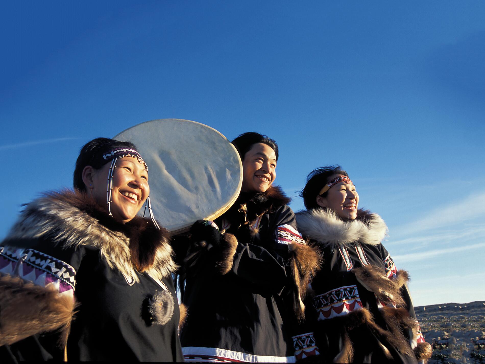 NUNAVUT10194-Inuit_Dummers--Nunavut_Tourism.JPEG