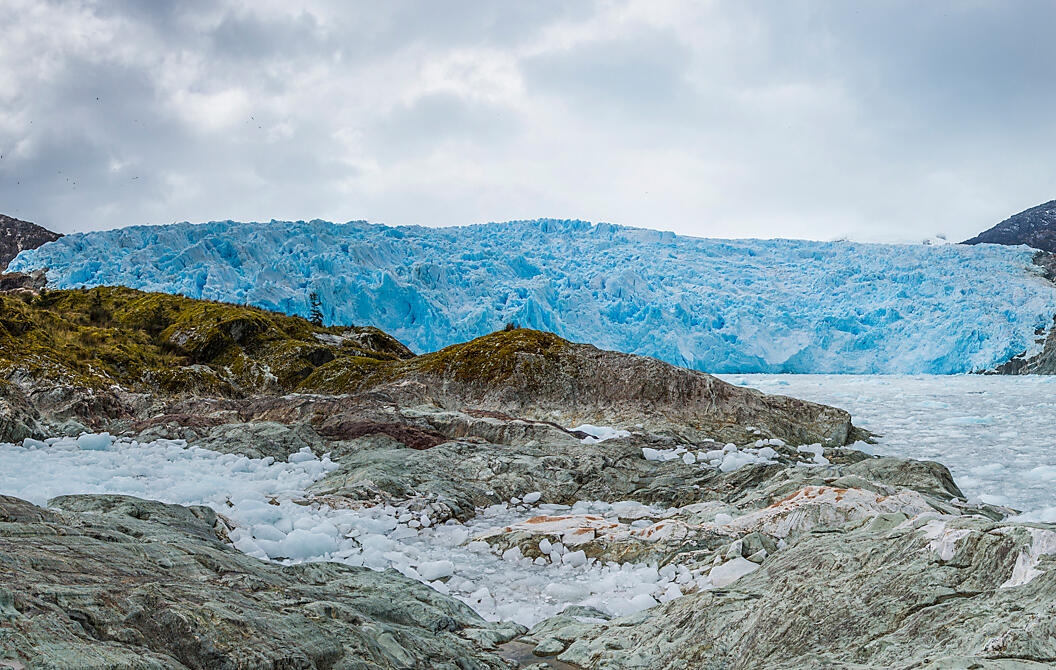 No-1982 Panorama glacier el Brujo_resize.jpg