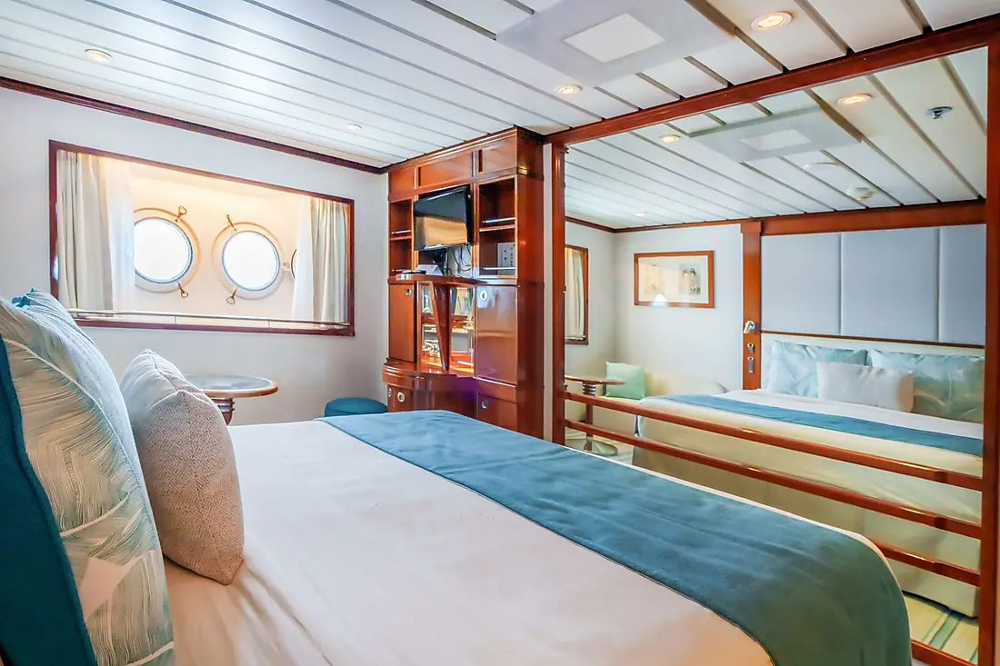 Carrousel cabines : Cabine avec 2 hublots F