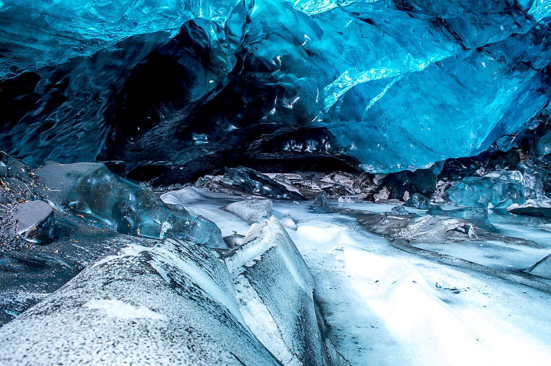 AVENTURE AU COEUR D'UN GLACIER