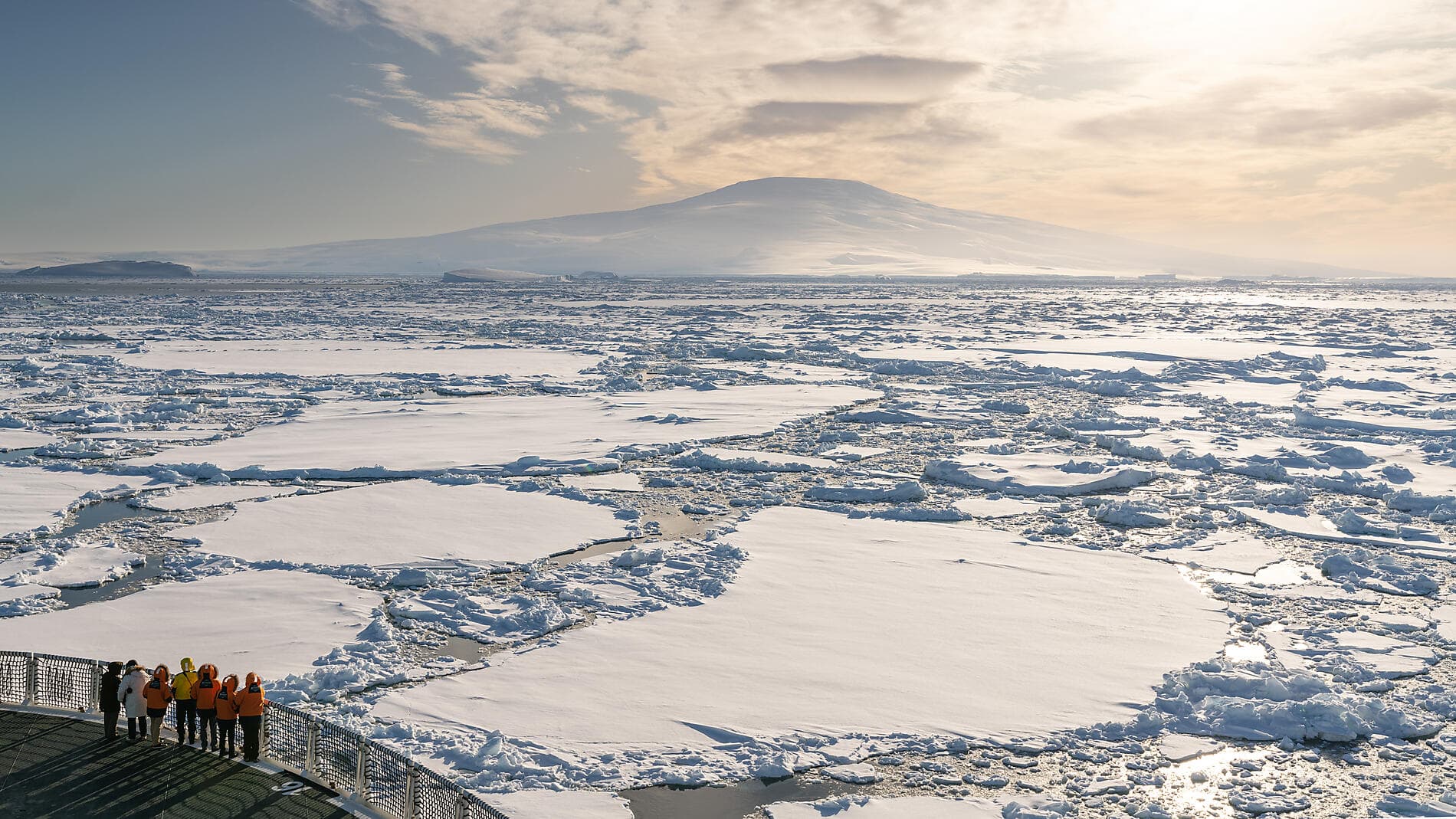 Côte est inexplorée de l’Antarctique et terres australes françaises 
