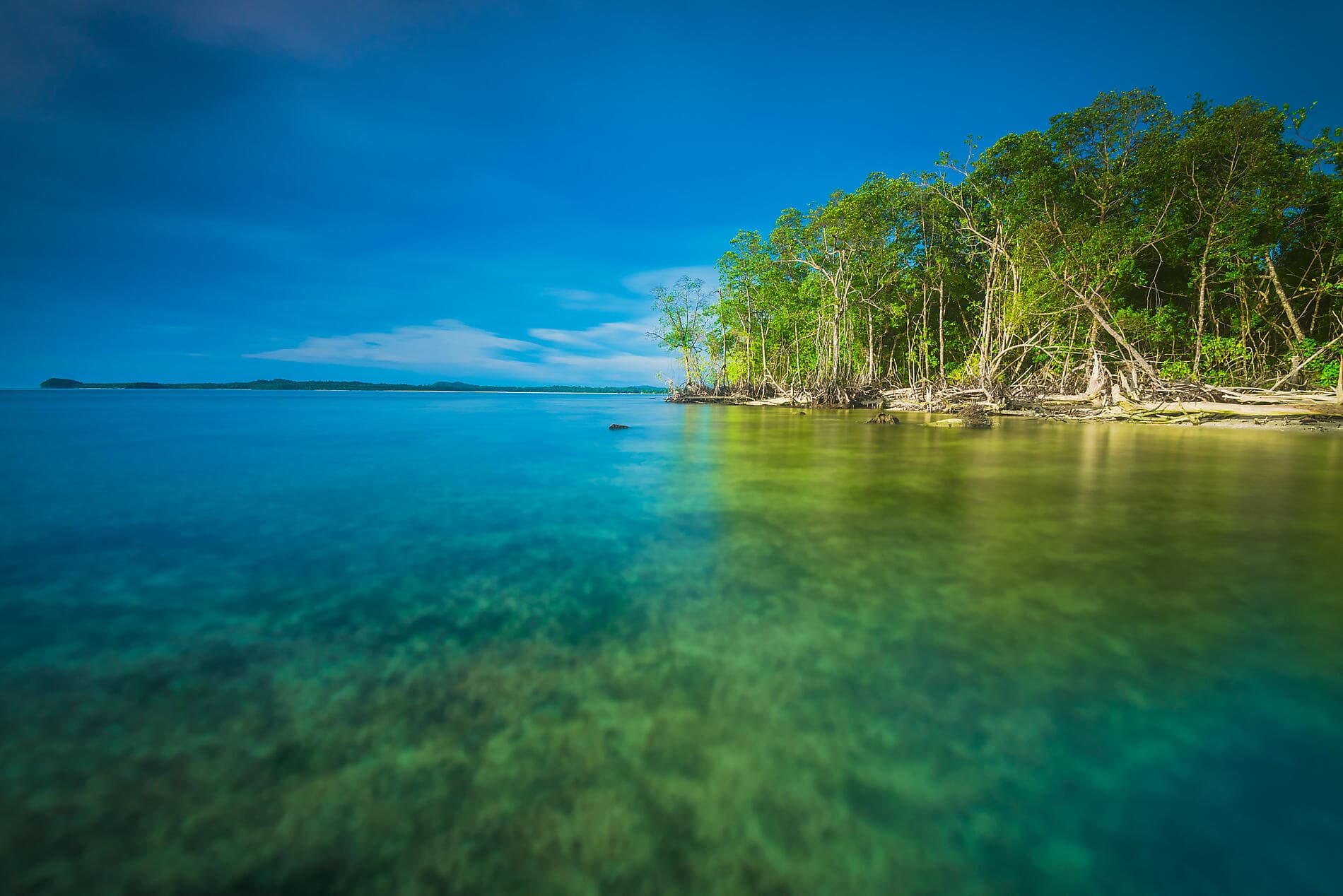 Îles, villes et volcans d’Indonésie 