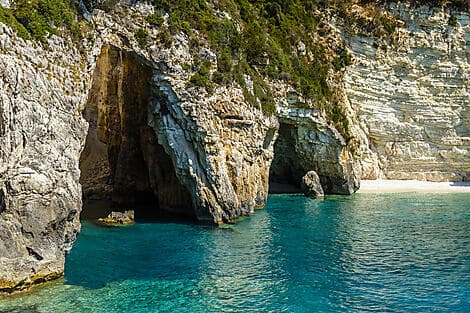 22 Juil 26 - Paxos