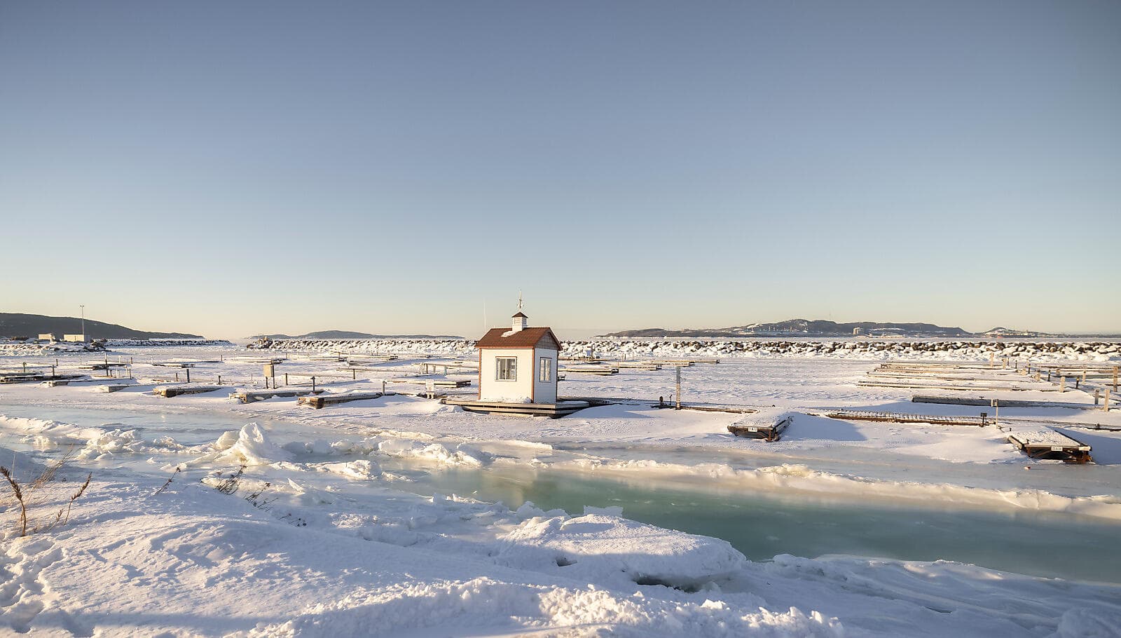 Le fleuve Saint-Laurent au cœur de l'hiver boréal